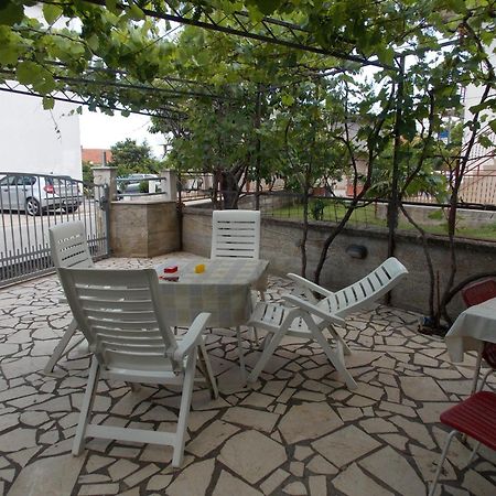 Apartments Jonjic Vodice Exterior foto