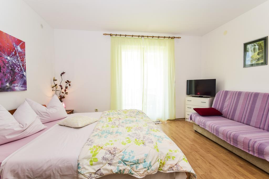 Apartments Jonjic Vodice Exterior foto