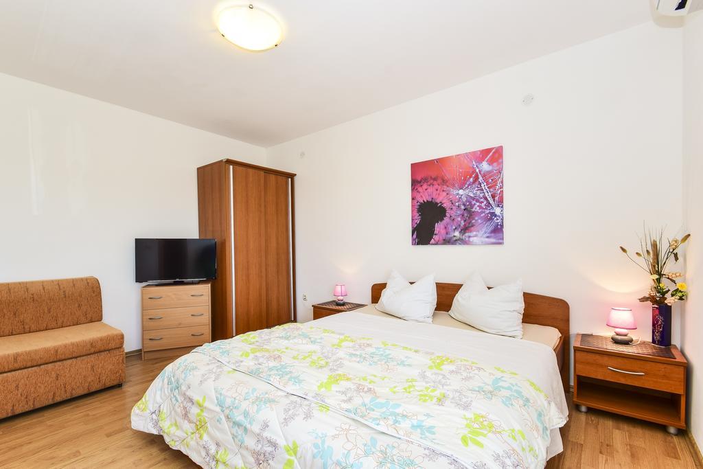 Apartments Jonjic Vodice Exterior foto