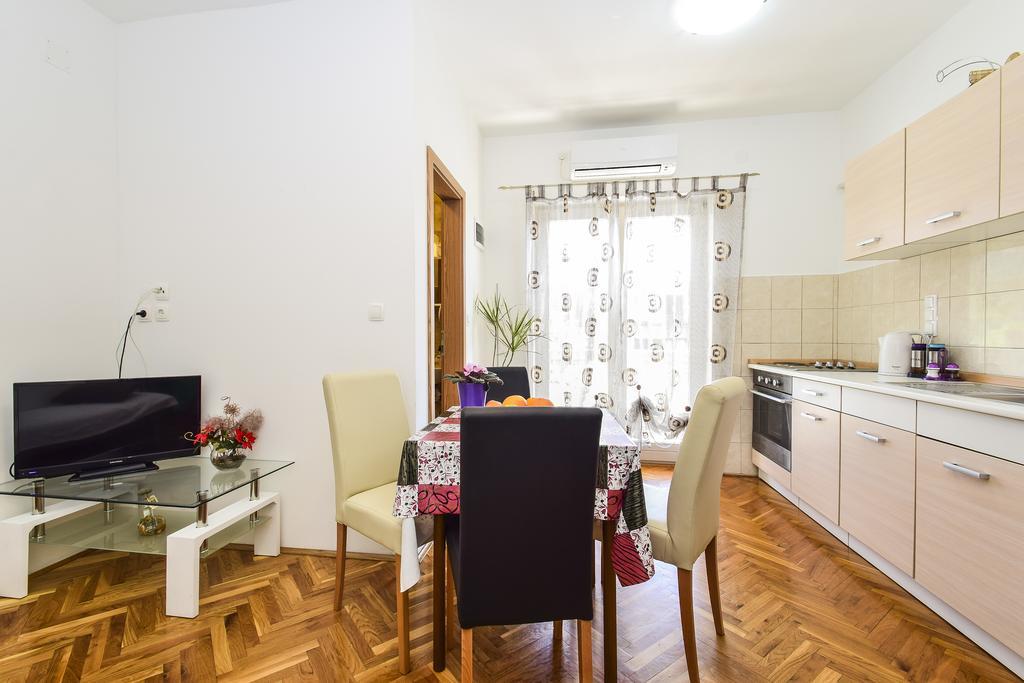 Apartments Jonjic Vodice Exterior foto